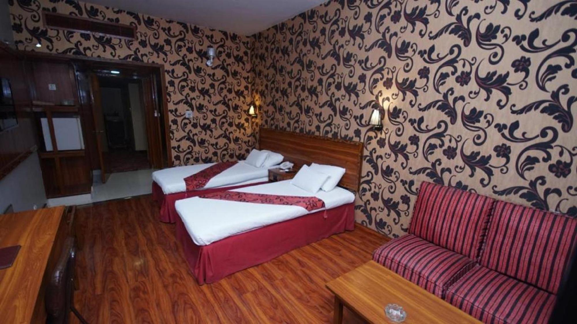Faran Hotel Karachi Exterior photo
