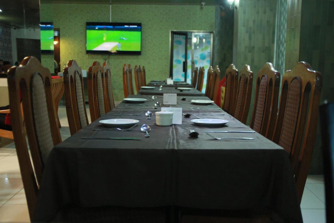 Faran Hotel Karachi Exterior photo