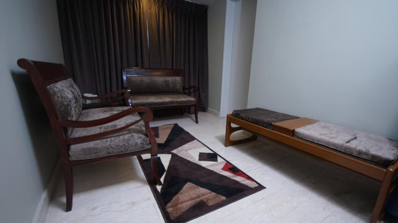 Faran Hotel Karachi Exterior photo